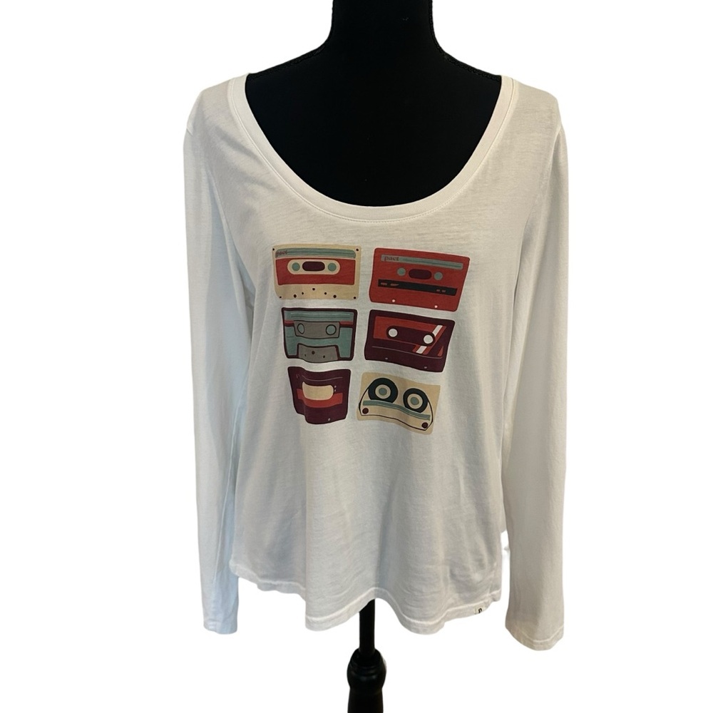 Pact Long Sleeve T-Shirt Retro Radio Graphic Organic Cotton Casual Size Large
